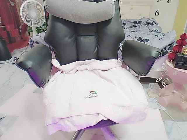 twhanhan webcam