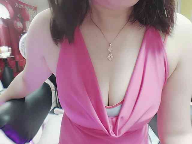 twhanhan webcam