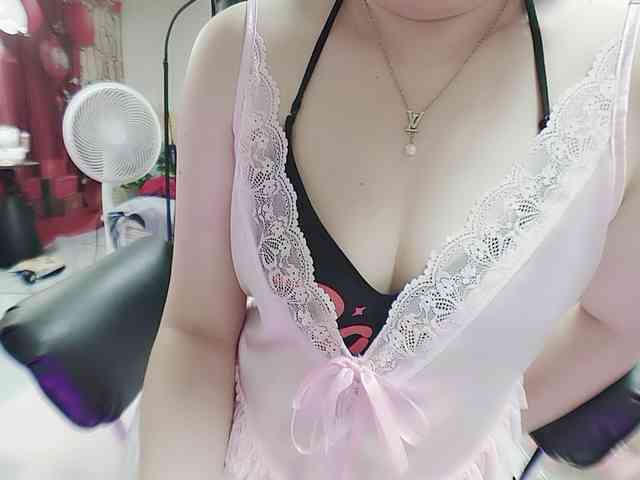 twhanhan webcam