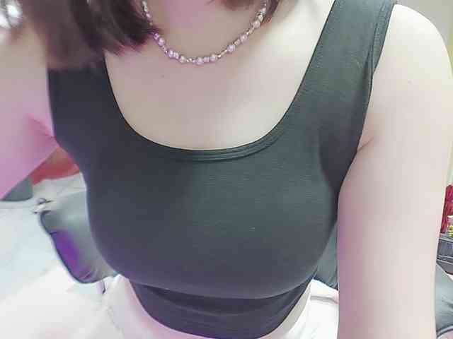 twhanhan Live Webcam on BongaCams
