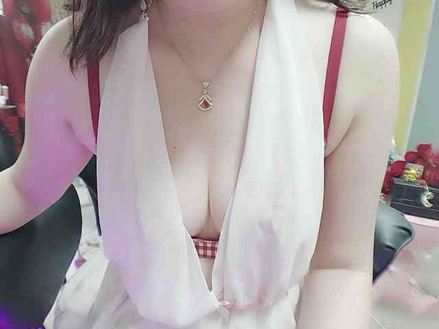 twhanhan webcam