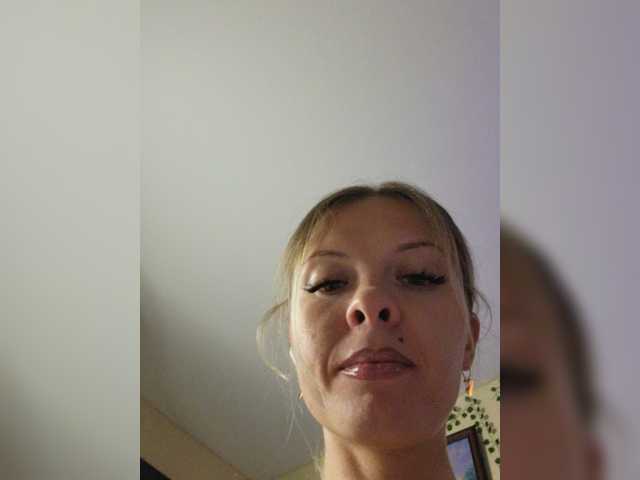 Darina24 live cam on BongaCams