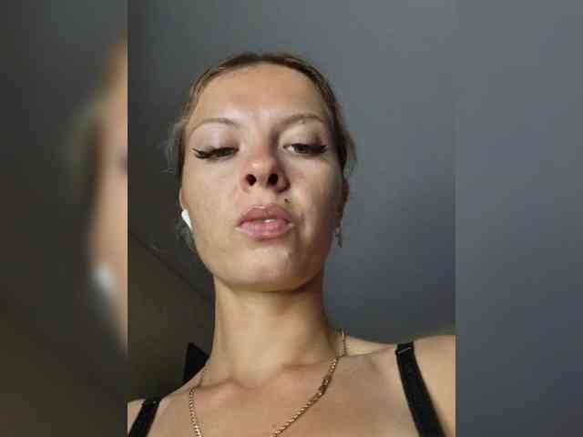 Darina24 Live Webcam on BongaCams