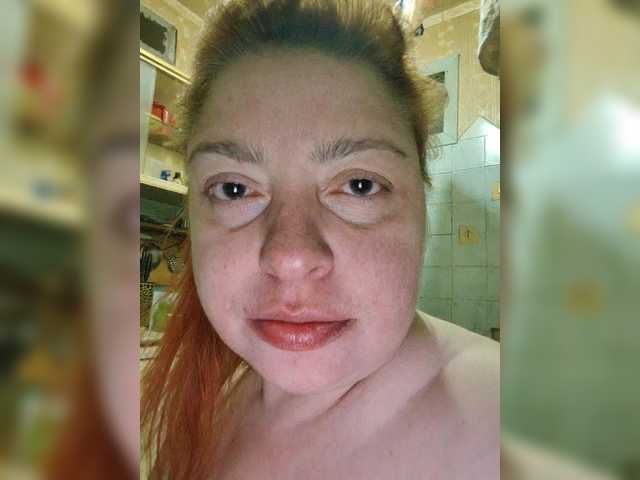 Evasweetapple's BongaCams show and profile