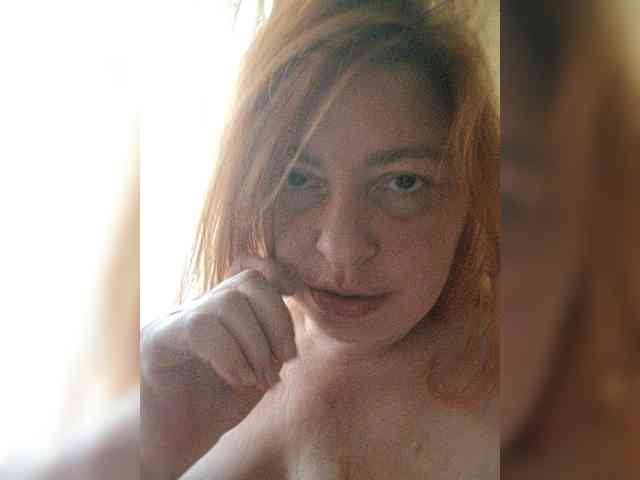 Dinochka38 webcam