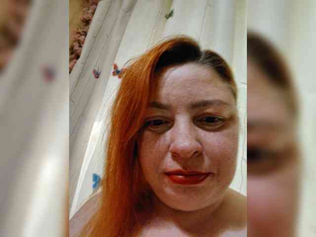Dinochka38 webcam