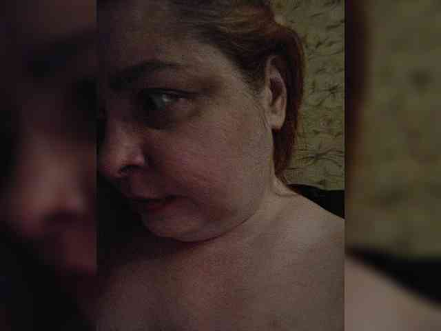 Dinochka38 webcam