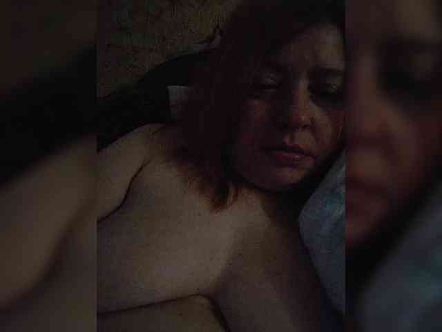 Dinochka38 webcam