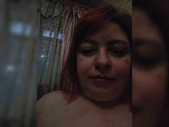 Dinochka38 webcam