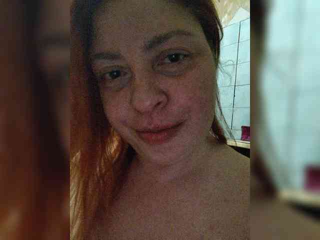 Dinochka38 webcam