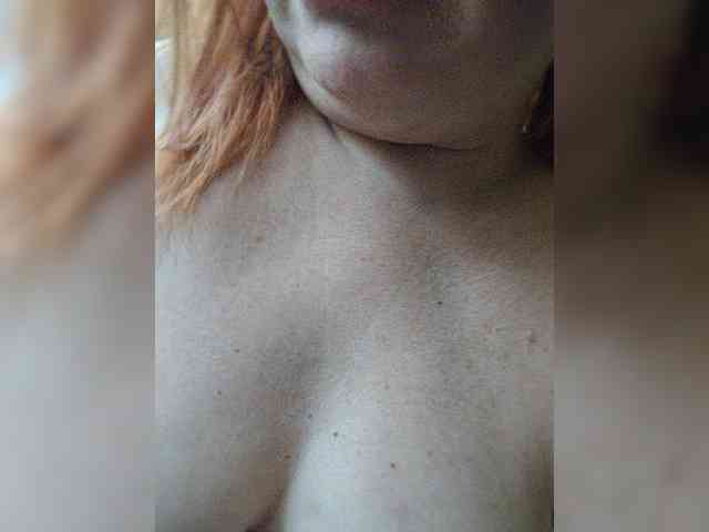 Dinochka38 webcam