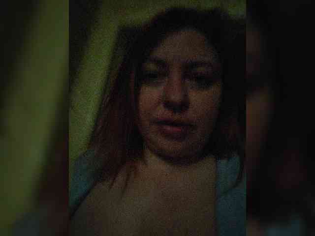 Dinochka38 webcam