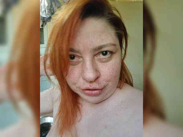 Evasweetapple Live Webcam on BongaCams