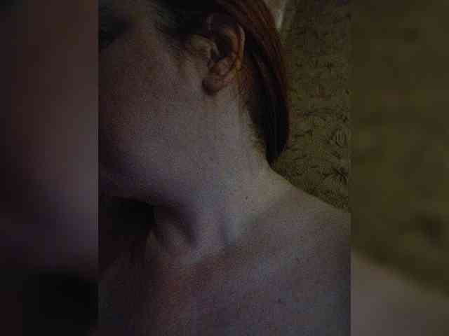 Dinochka38 webcam