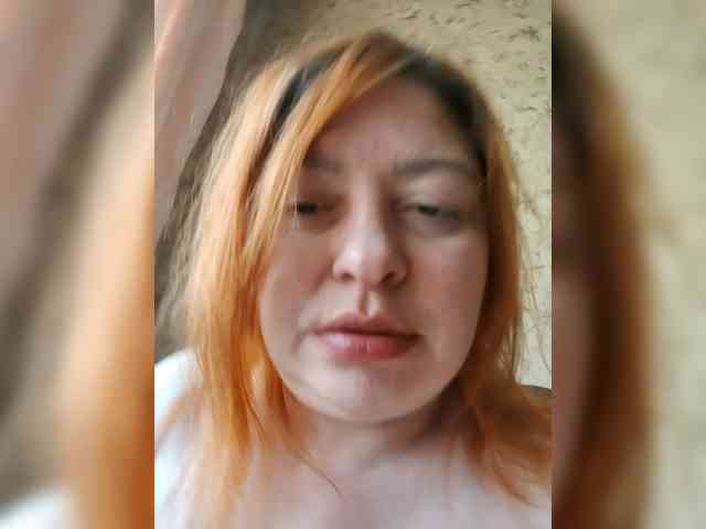 Dinochka38 webcam