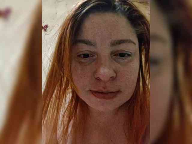 Dinochka38 webcam
