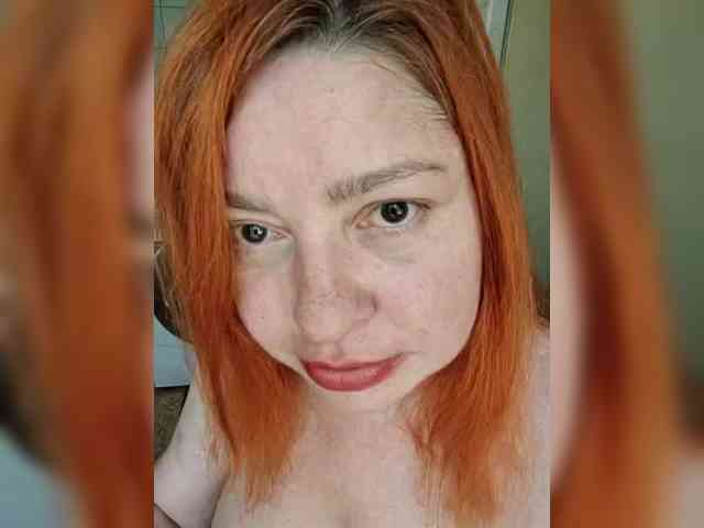 Dinochka38 webcam