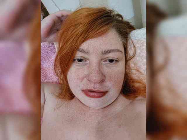 Dinochka38 webcam