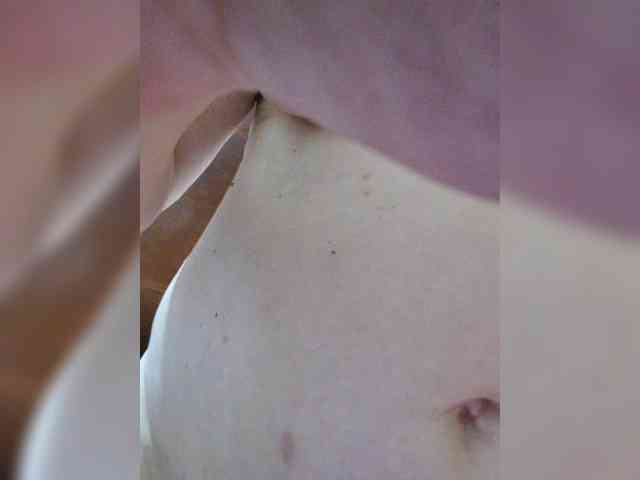 Dinochka38 webcam