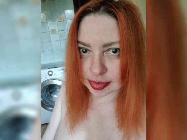Dinochka38 webcam