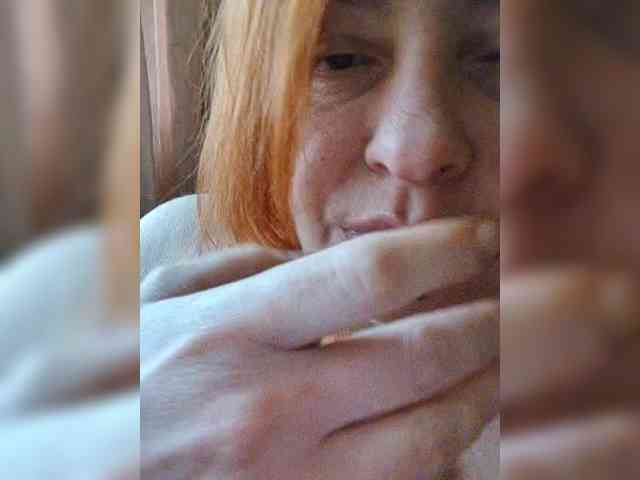 Dinochka38 webcam