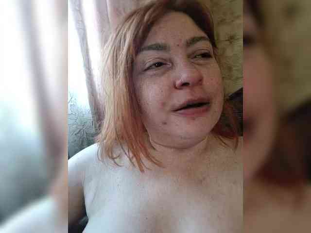 Dinochka38 webcam