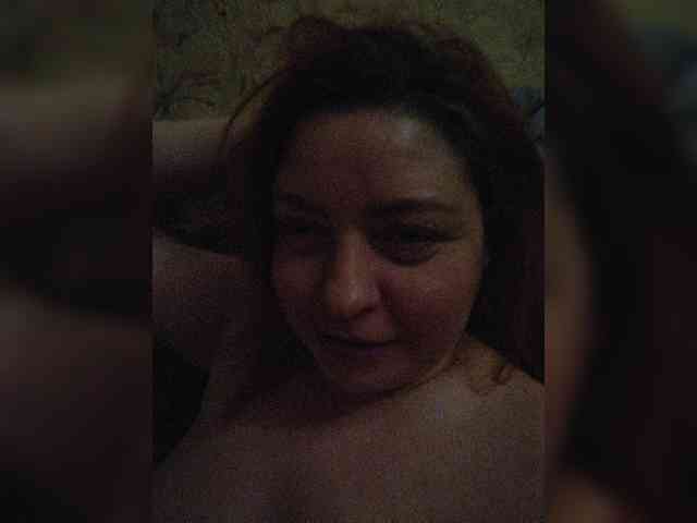 Dinochka38 webcam
