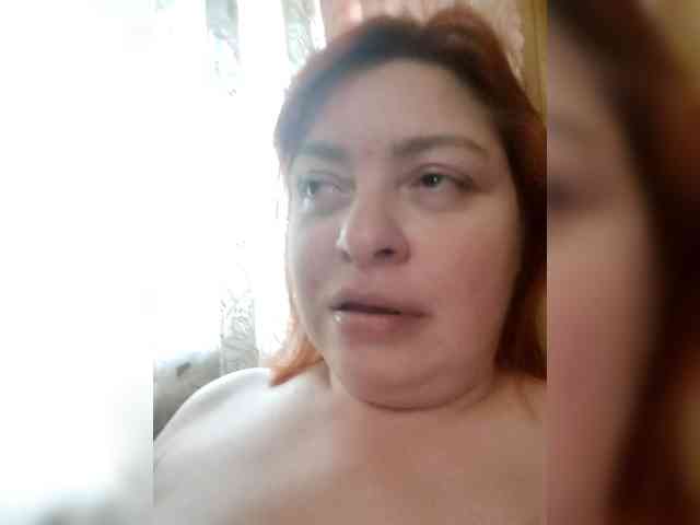 Dinochka38 webcam