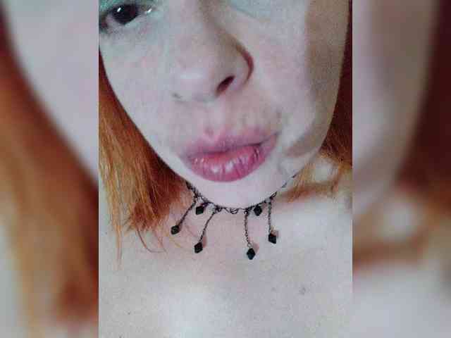 Dinochka38 webcam