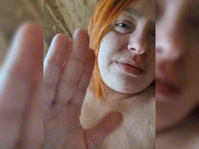 Dinochka38 webcam