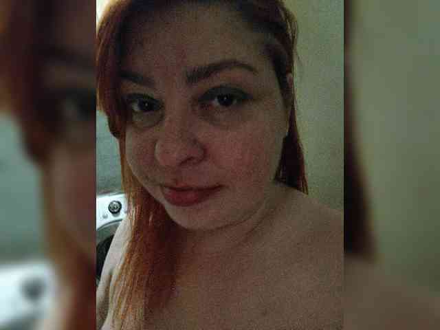 Dinochka38 webcam