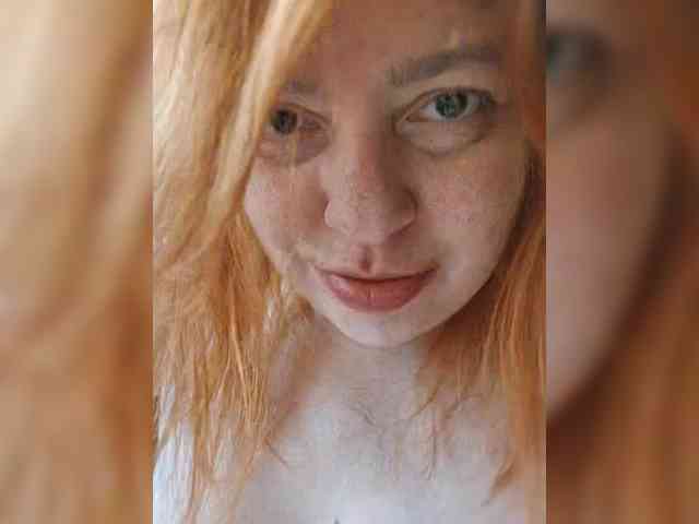 Dinochka38 webcam