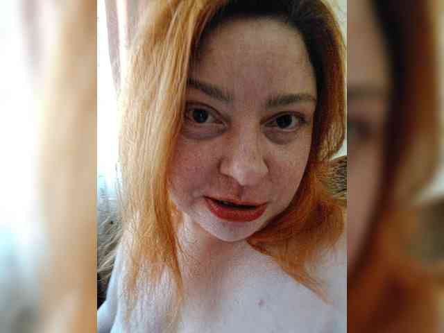 Dinochka38 webcam