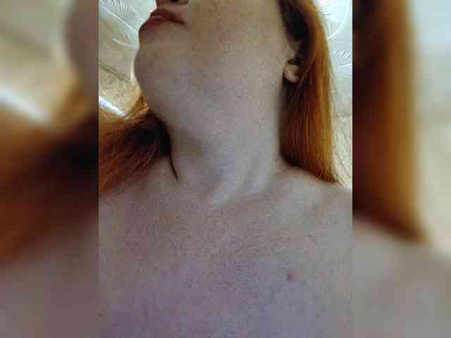 Dinochka38 webcam