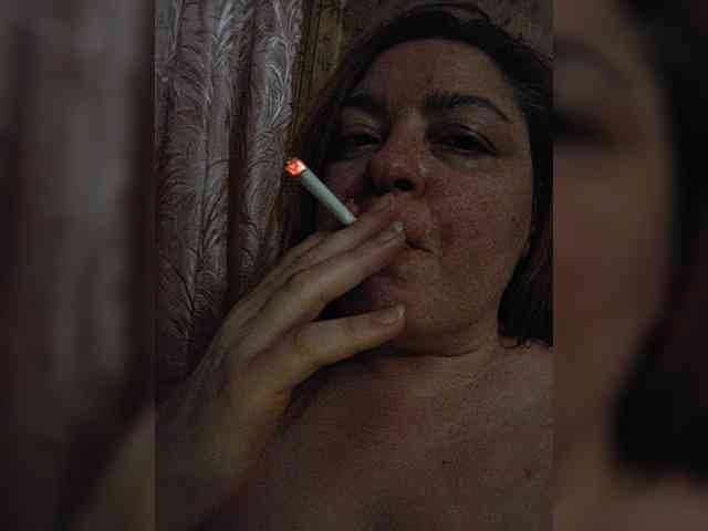 Dinochka38 webcam