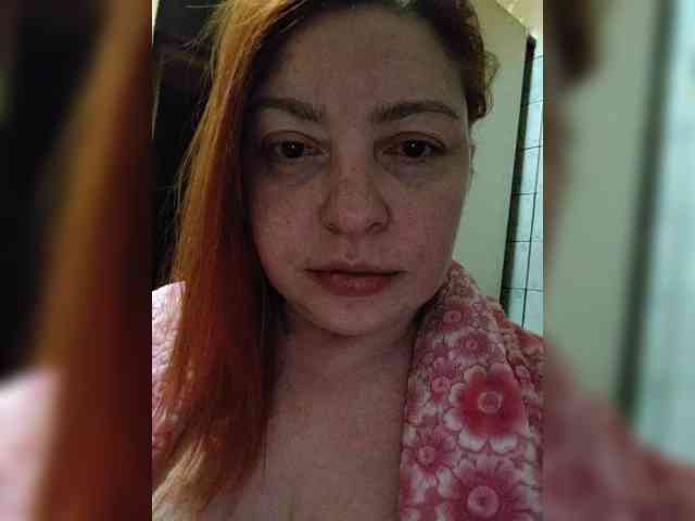 Dinochka38 webcam