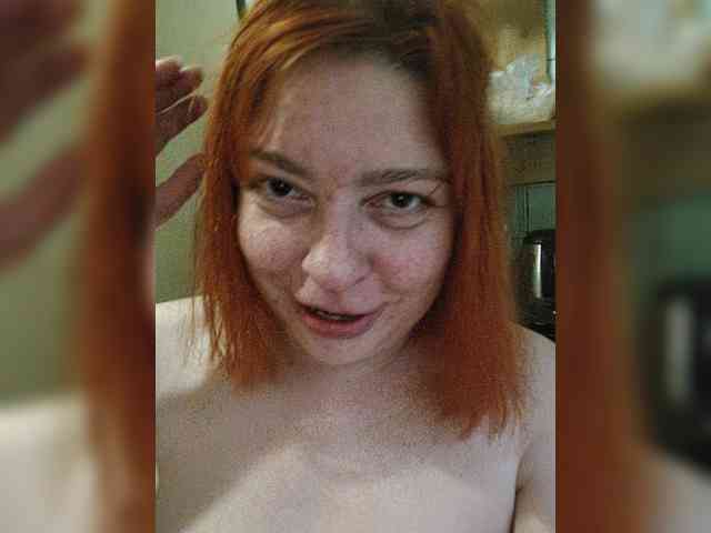 Dinochka38 webcam