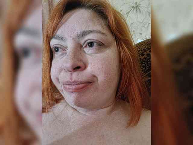 Dinochka38 webcam