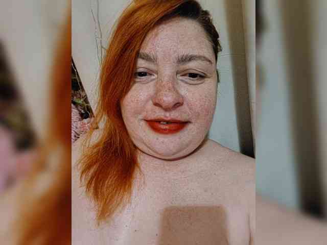 Dinochka38 webcam