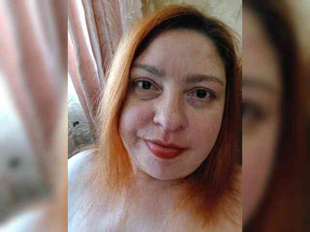 Dinochka38 webcam