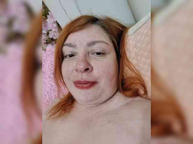 Dinochka38 webcam