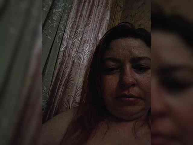 Dinochka38 webcam