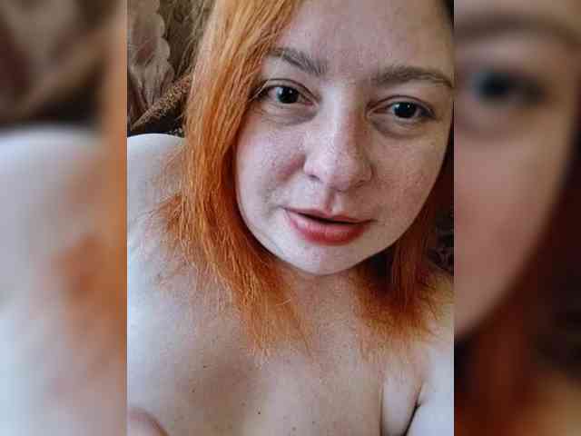 Dinochka38 webcam