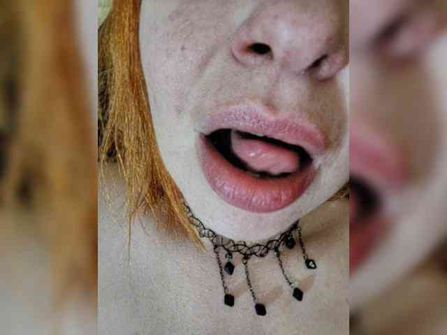 Dinochka38 webcam