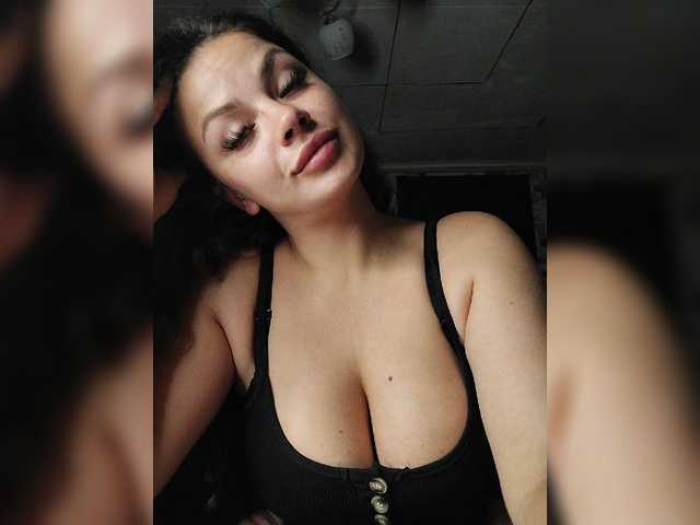 Sweet-Candy88 live cam on BongaCams