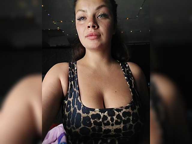 Sweet-Candy88 live cam on BongaCams