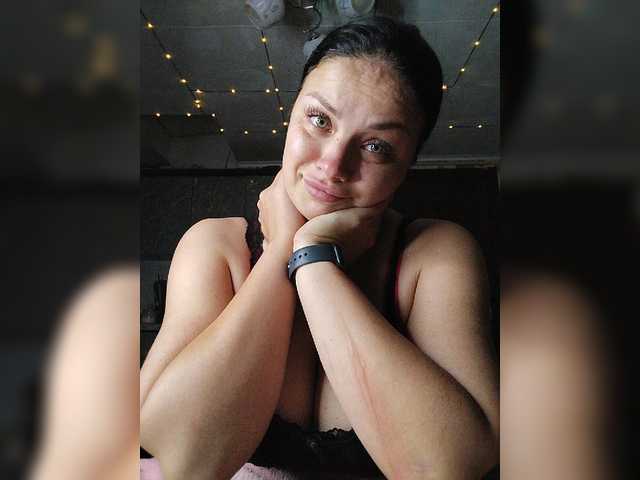 Sweet-Candy88 live cam on BongaCams