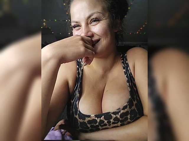 Sweet-Candy88 live cam on BongaCams