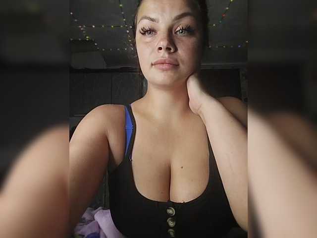 Sweet-Candy88 live cam on BongaCams