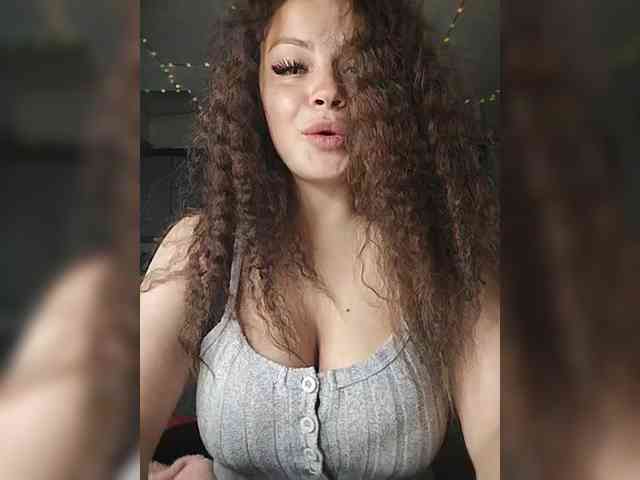 Sweet-Candy88 webcam